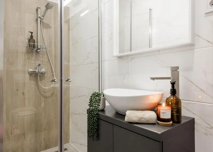 Oasis - Modern Charm, Timeless Comfort Lejlighed *
