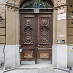 Oasis - Modern Charm, Timeless Comfort Apartamento Budapest