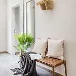 Oasis - Modern Charm, Timeless Comfort Apartamento Budapest