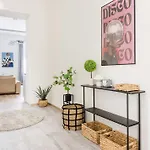 Oasis - Modern Charm, Timeless Comfort *