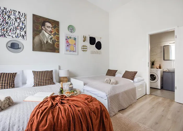 Oasis - Modern Charm, Timeless Comfort