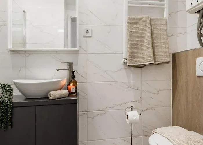 Apartman Oasis - Modern Charm, Timeless Comfort Budapest