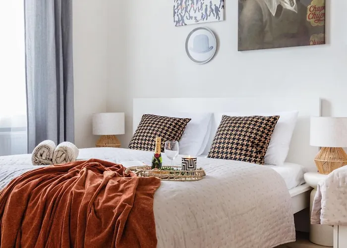 Oasis - Modern Charm, Timeless Comfort Budapest